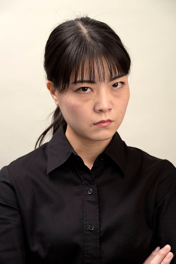 東 史子